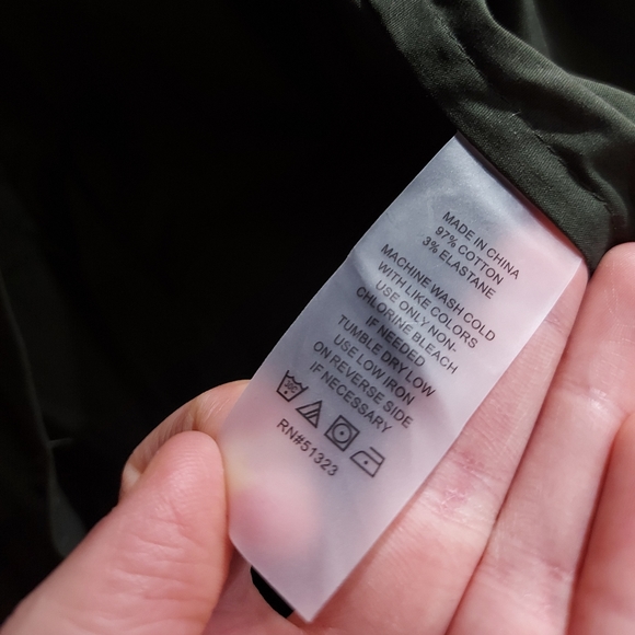 NWT 🏷 Vince Camuto | Utility Twist Long Sleeve Top - Picture 12 of 15